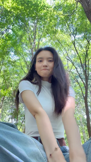 树荫下的轻松时刻